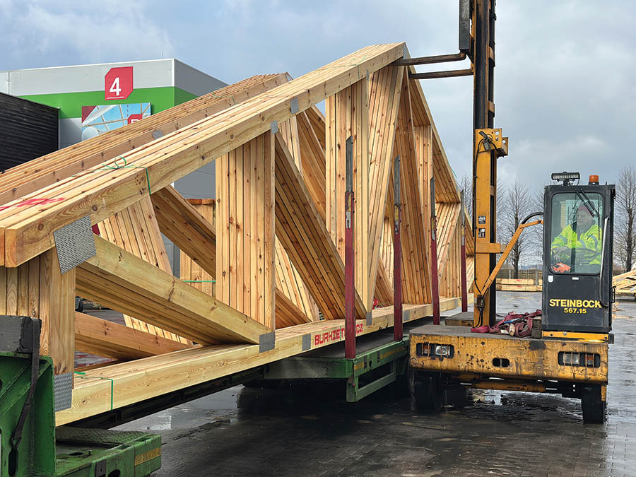 Wiązary to dziedzina, w której przedsiębiorstwo osiągnęło szczyt jakości i przewagę konkurencyjną na rynku. Fot. Kurier Drzewny